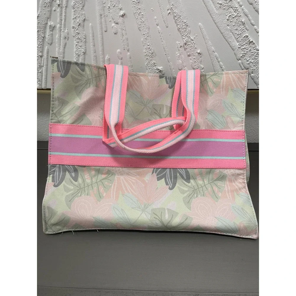Twig & Arrow NWT Beach Tote Vacation Tropical Floral Canvas Shoulder Bag Pink